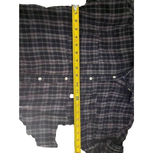 Wild Pearl S button up top - Picture 5 of 10